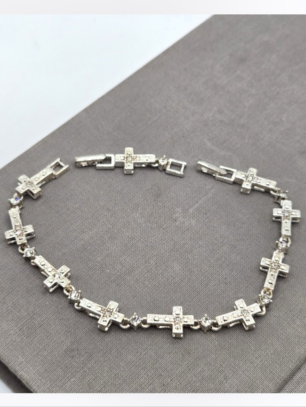 Vintage Avon Cross Bracelet Silver Tone Rhinestone Link Panel 7.5 - 9 Inch